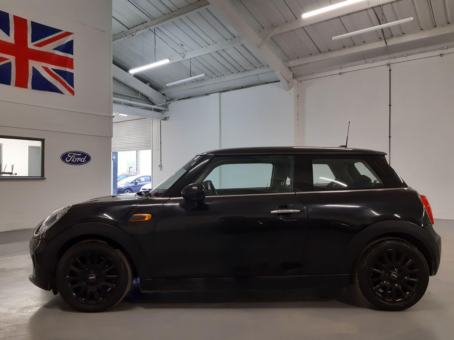 Used MINI Hatch 2017 for sale - 76620475: Photo 9