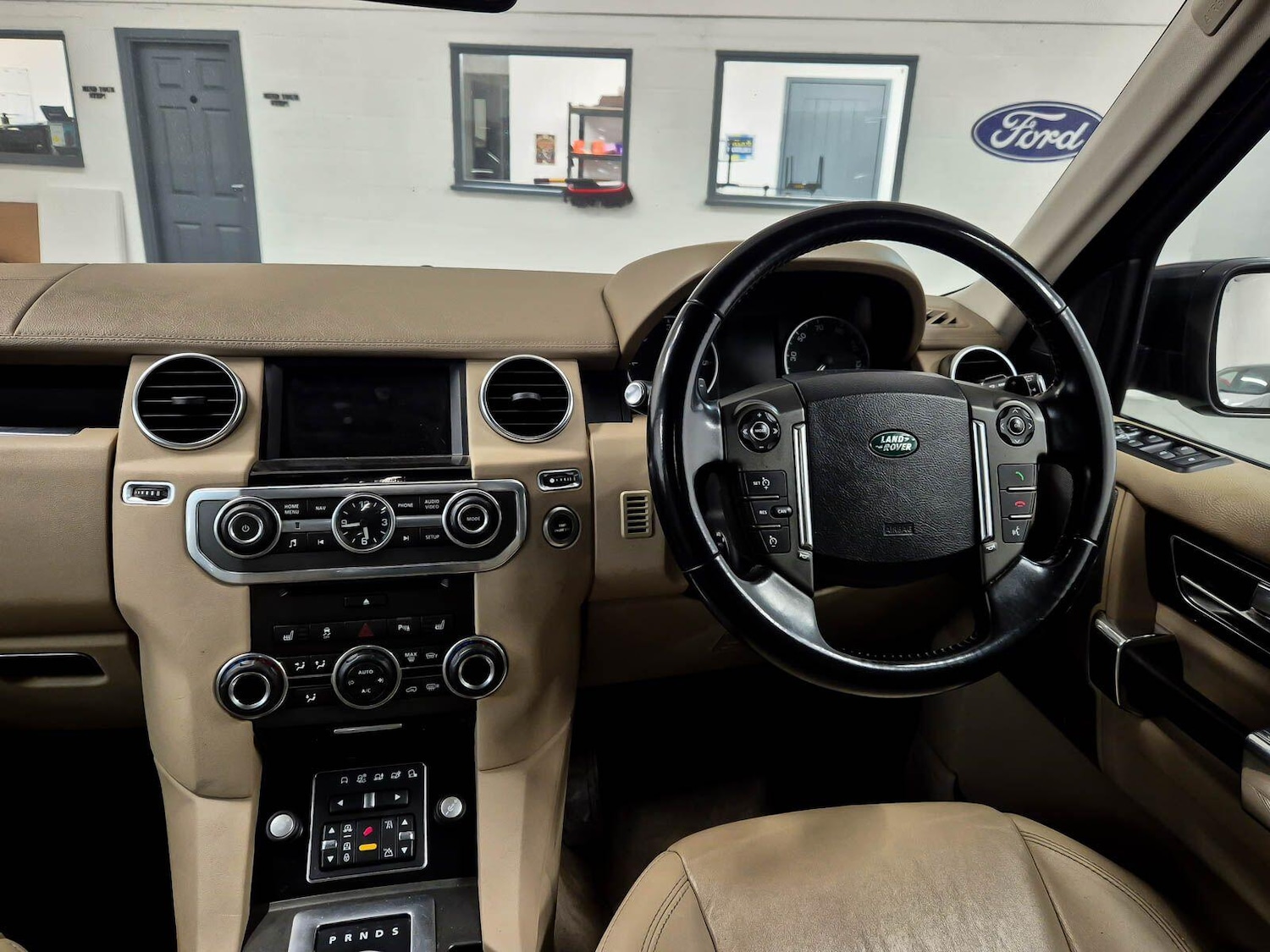 Used Land Rover Discovery 2012 for sale - 77120630: Photo 2