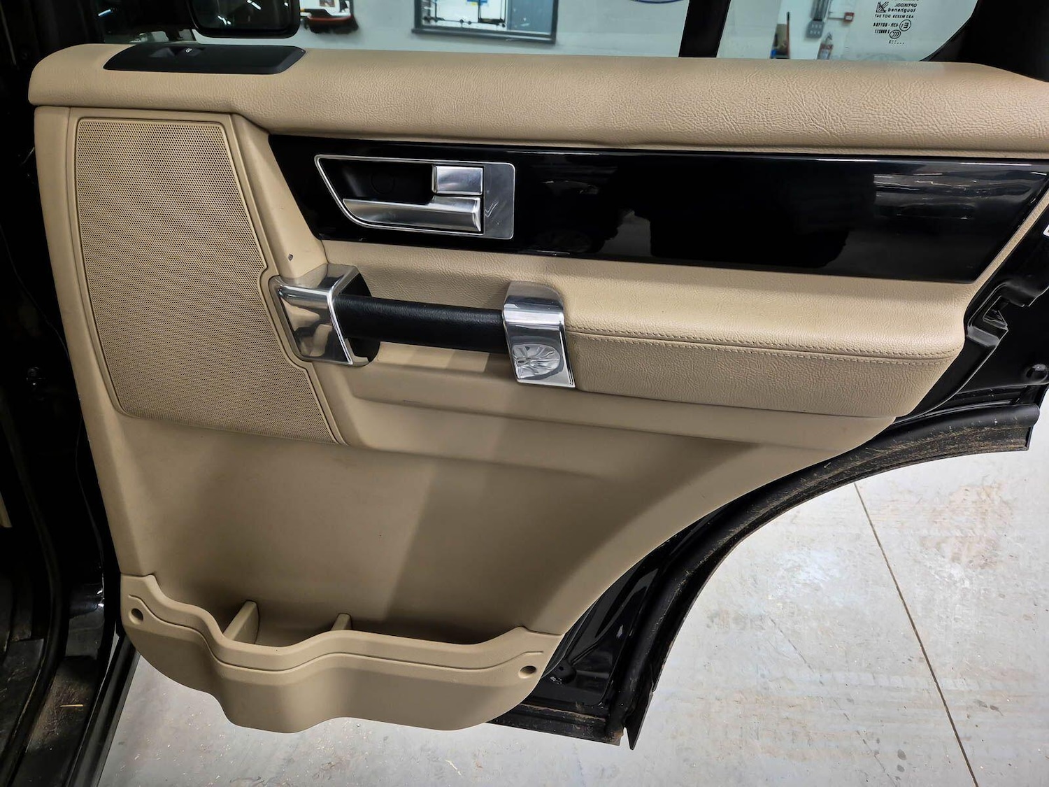 Used Land Rover Discovery 2012 for sale - 77120630: Photo 40