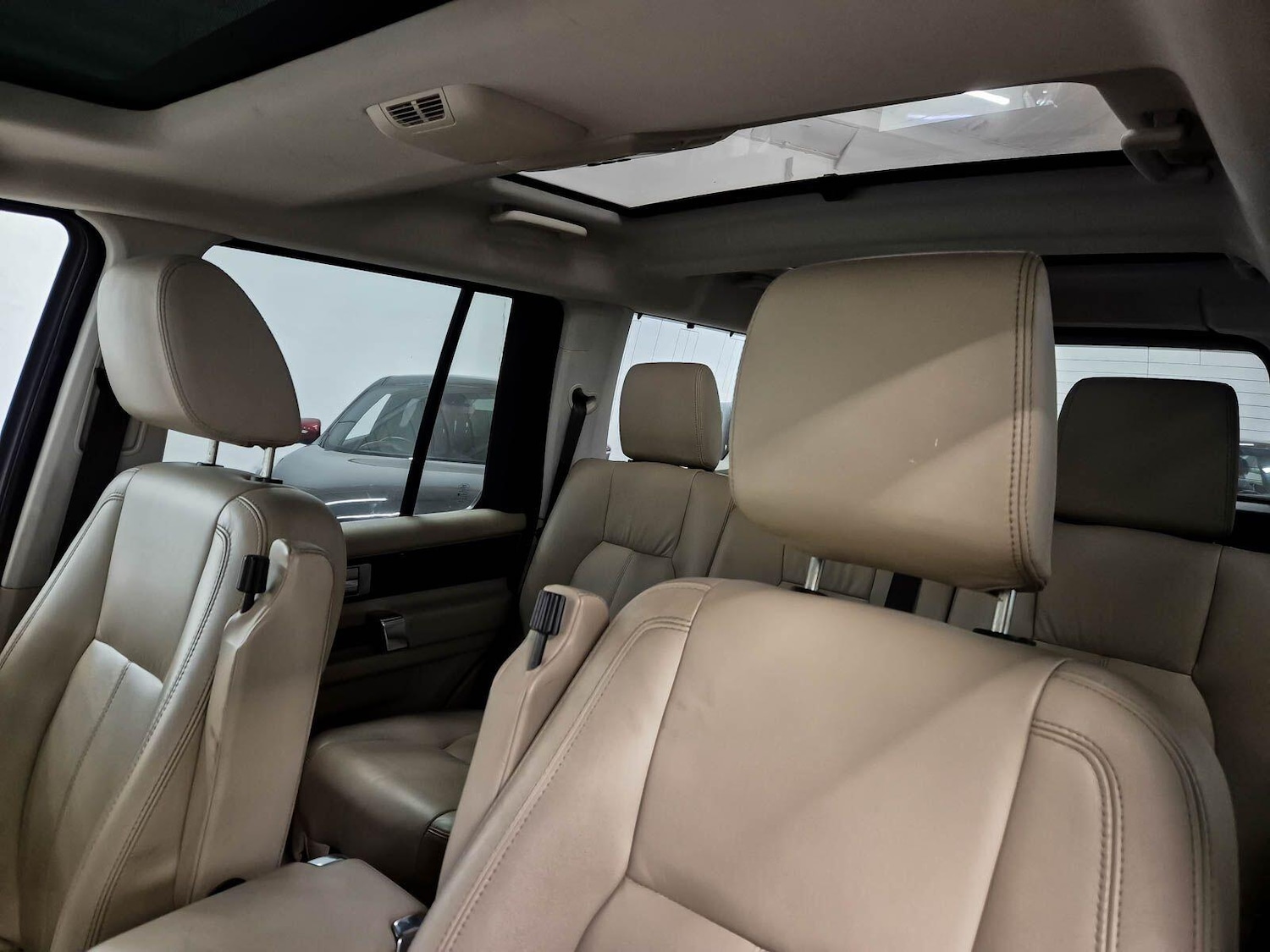 Used Land Rover Discovery 2012 for sale - 77120630: Photo 50