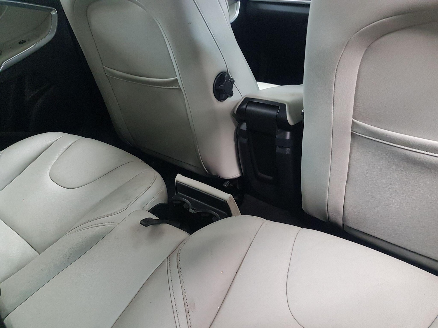 Used Volvo V40 2015 for sale - 77109772: Photo 15