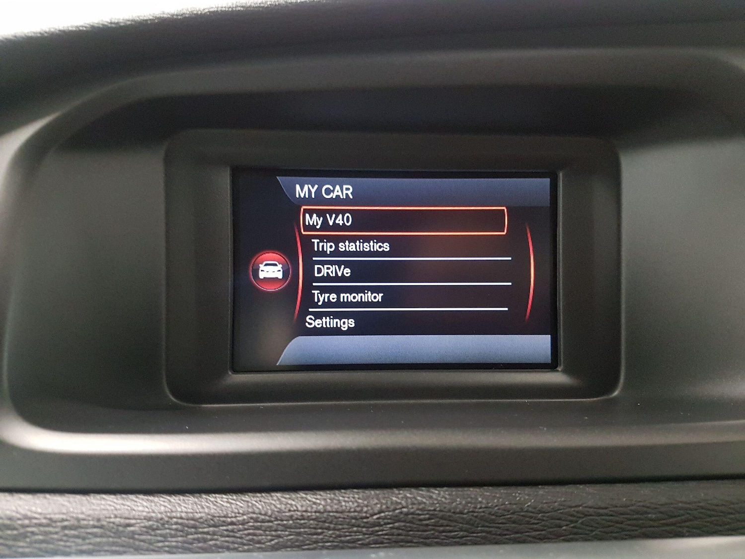 Used Volvo V40 2015 for sale - 77109772: Photo 29