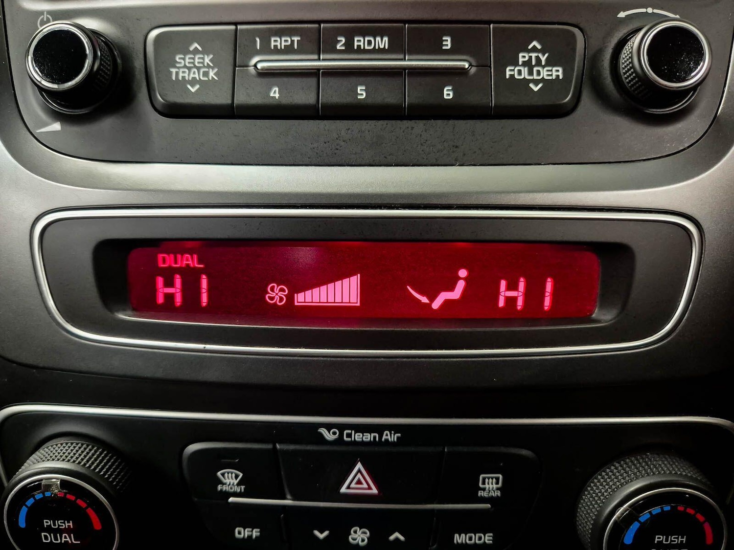 Used Kia Sorento 2013 for sale - 78019781: Photo 81