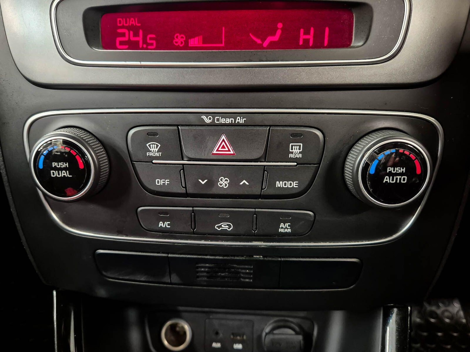 Used Kia Sorento 2013 for sale - 78019781: Photo 82