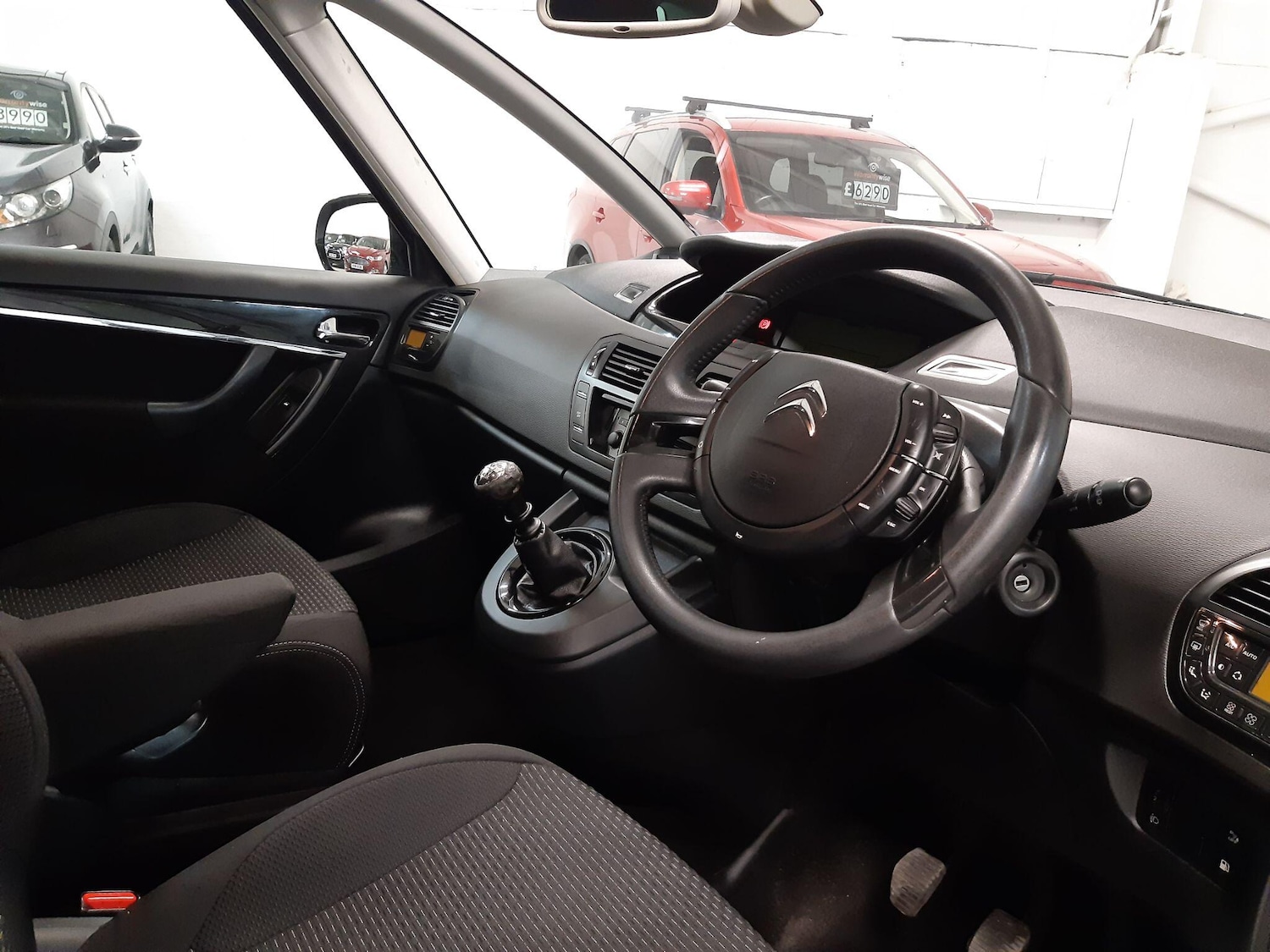 Used Citroen C4 Picasso 2013 for sale - 76645569: Photo 2