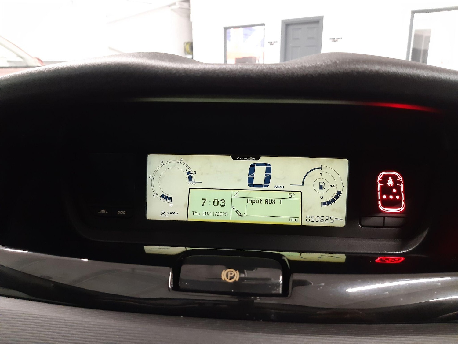 Used Citroen C4 Picasso 2013 for sale - 76645569: Photo 20