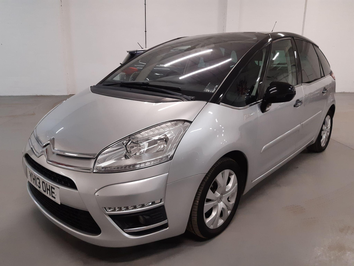 Used Citroen C4 Picasso 2013 for sale - 76645569: Photo 5