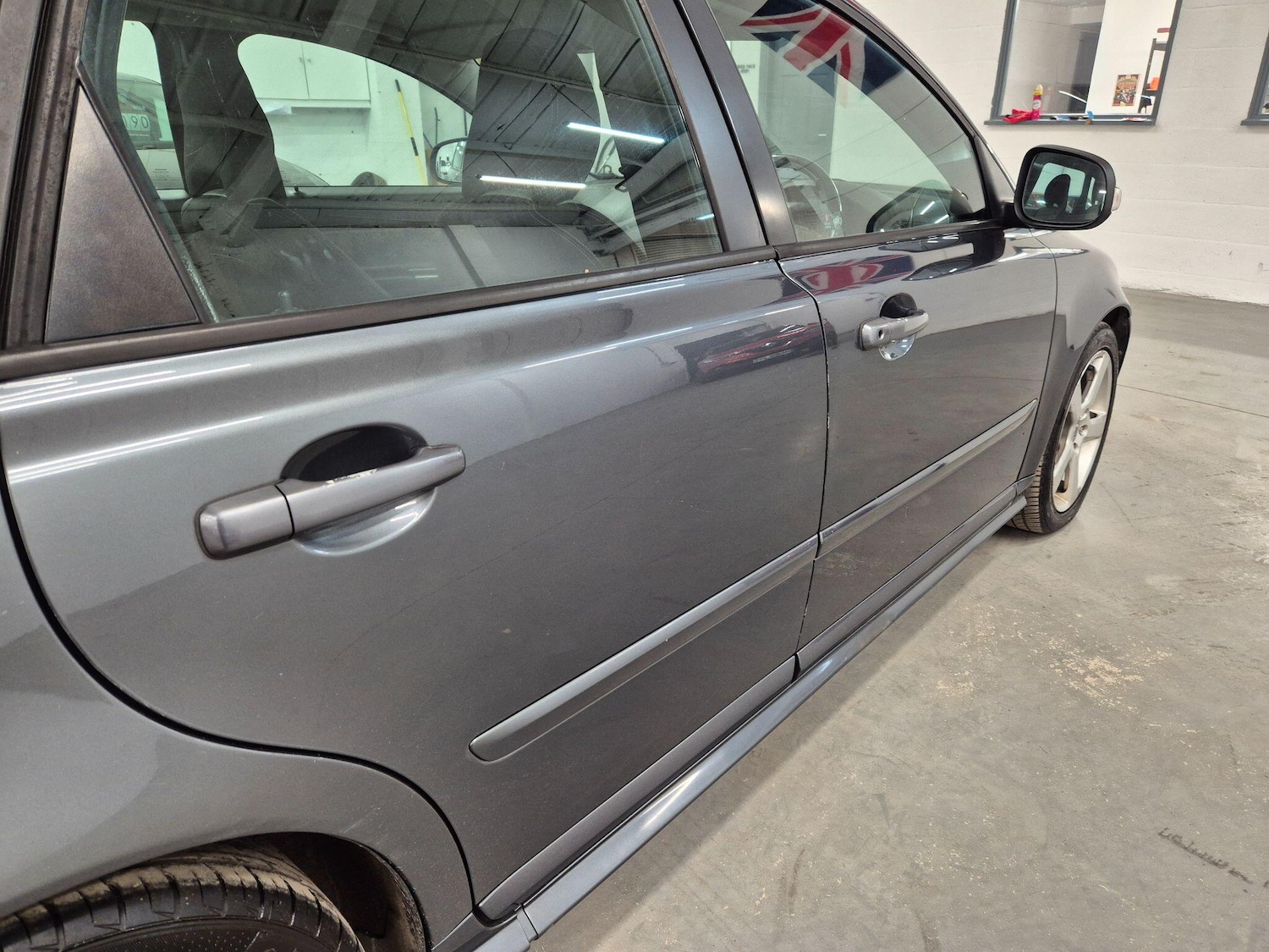 Used Volvo V50 2010 for sale - 77131781: Photo 15