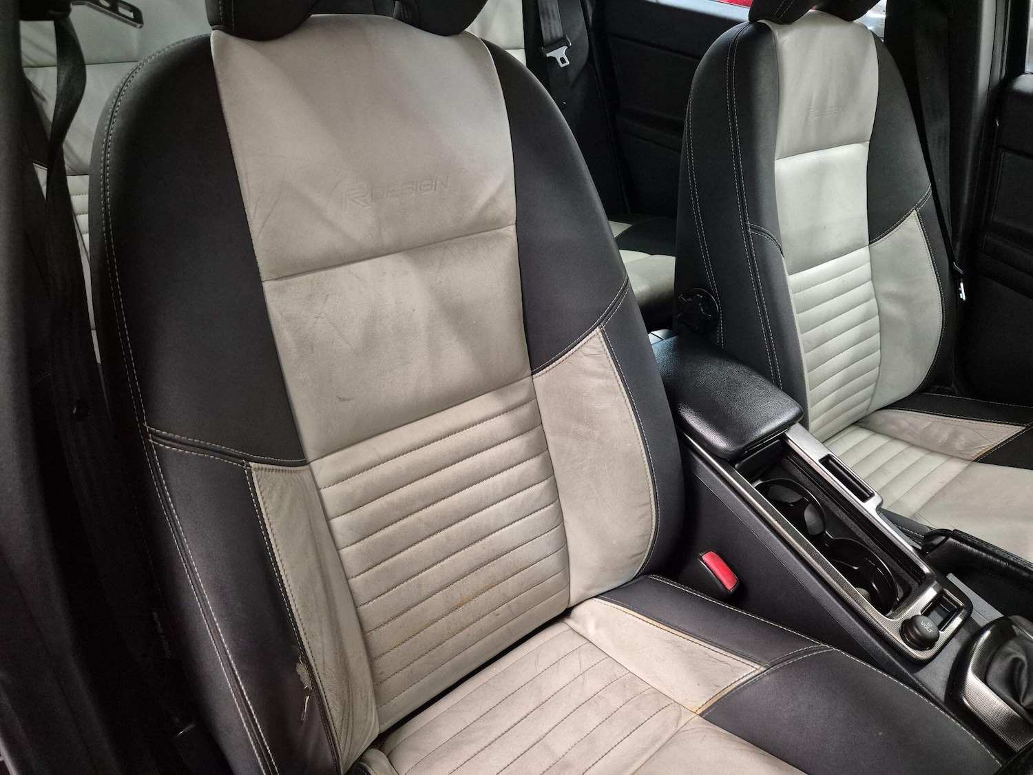 Used Volvo V50 2010 for sale - 77131781: Photo 31