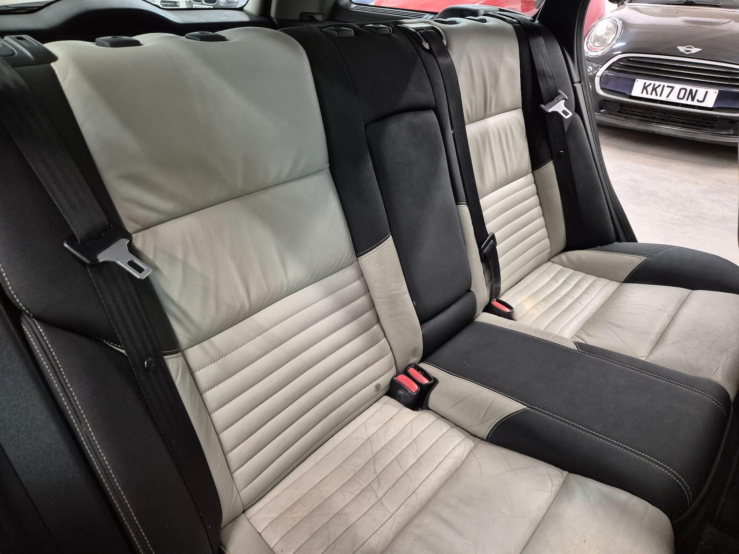 Used Volvo V50 2010 for sale - 77131781: Photo 41