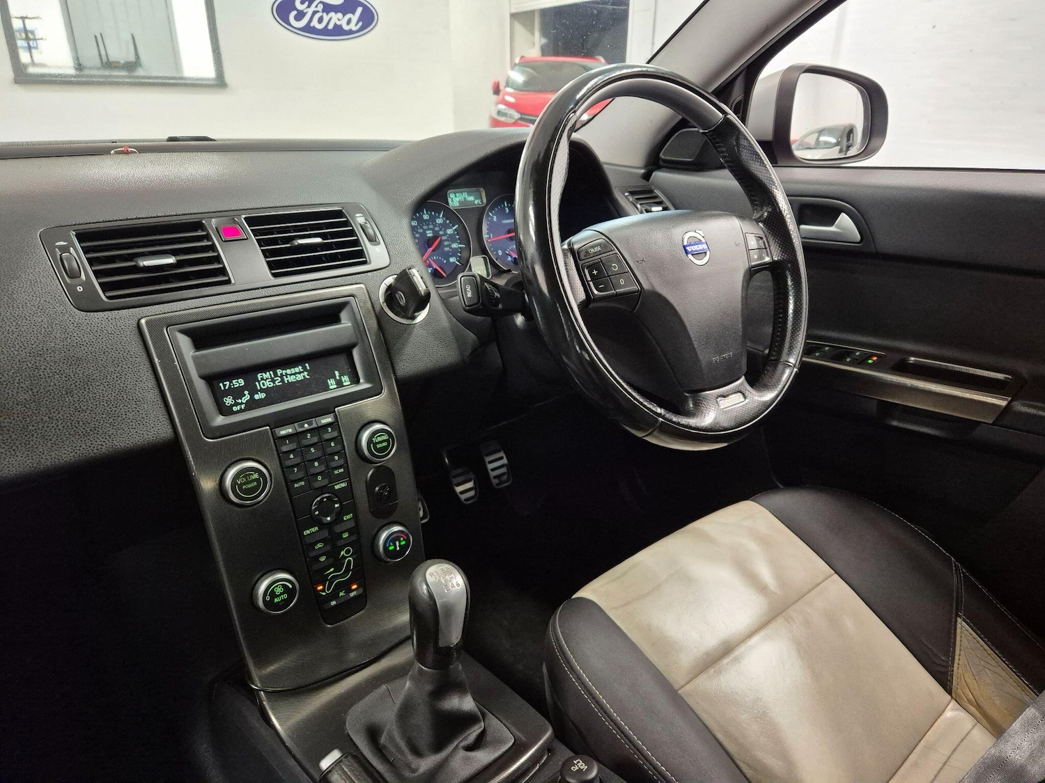 Used Volvo V50 2010 for sale - 77131781: Photo 53