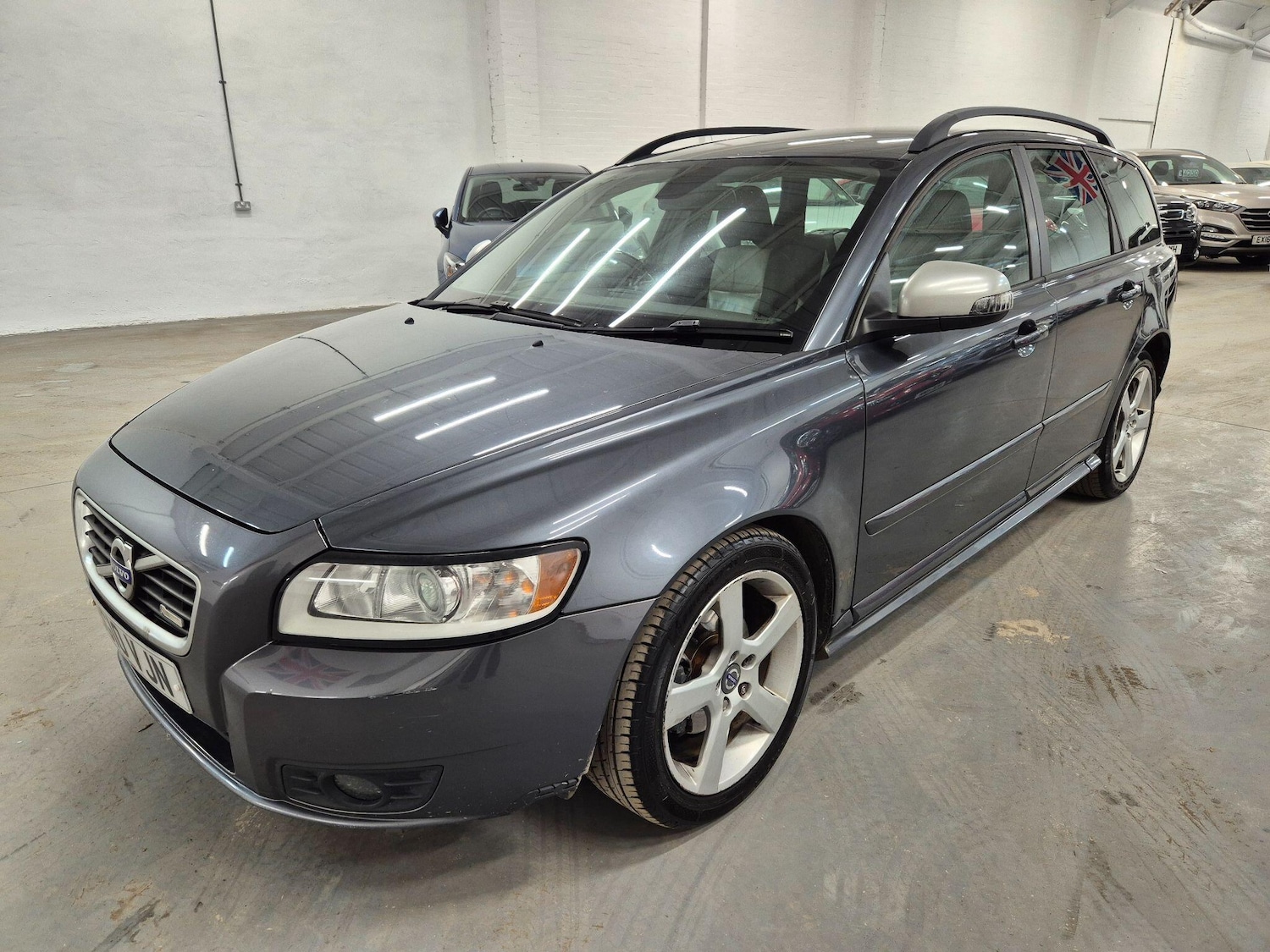 Used Volvo V50 2010 for sale - 77131781: Photo 6