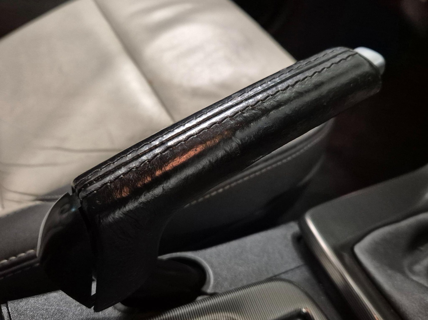 Used Volvo V50 2010 for sale - 77131781: Photo 64