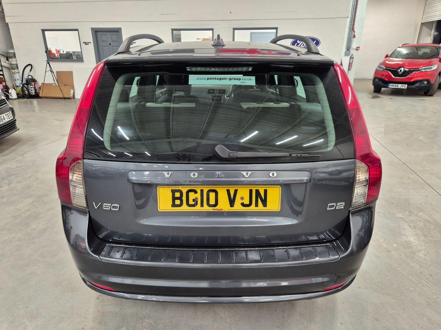 Used Volvo V50 2010 for sale - 77131781: Photo 8