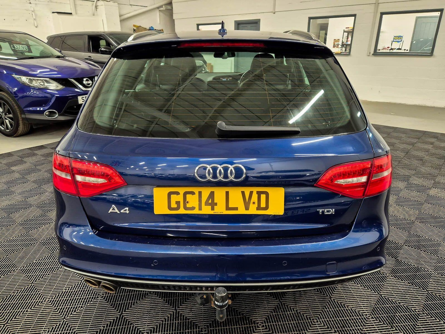 Used Audi A4 2014 for sale - 77425553: Photo 5