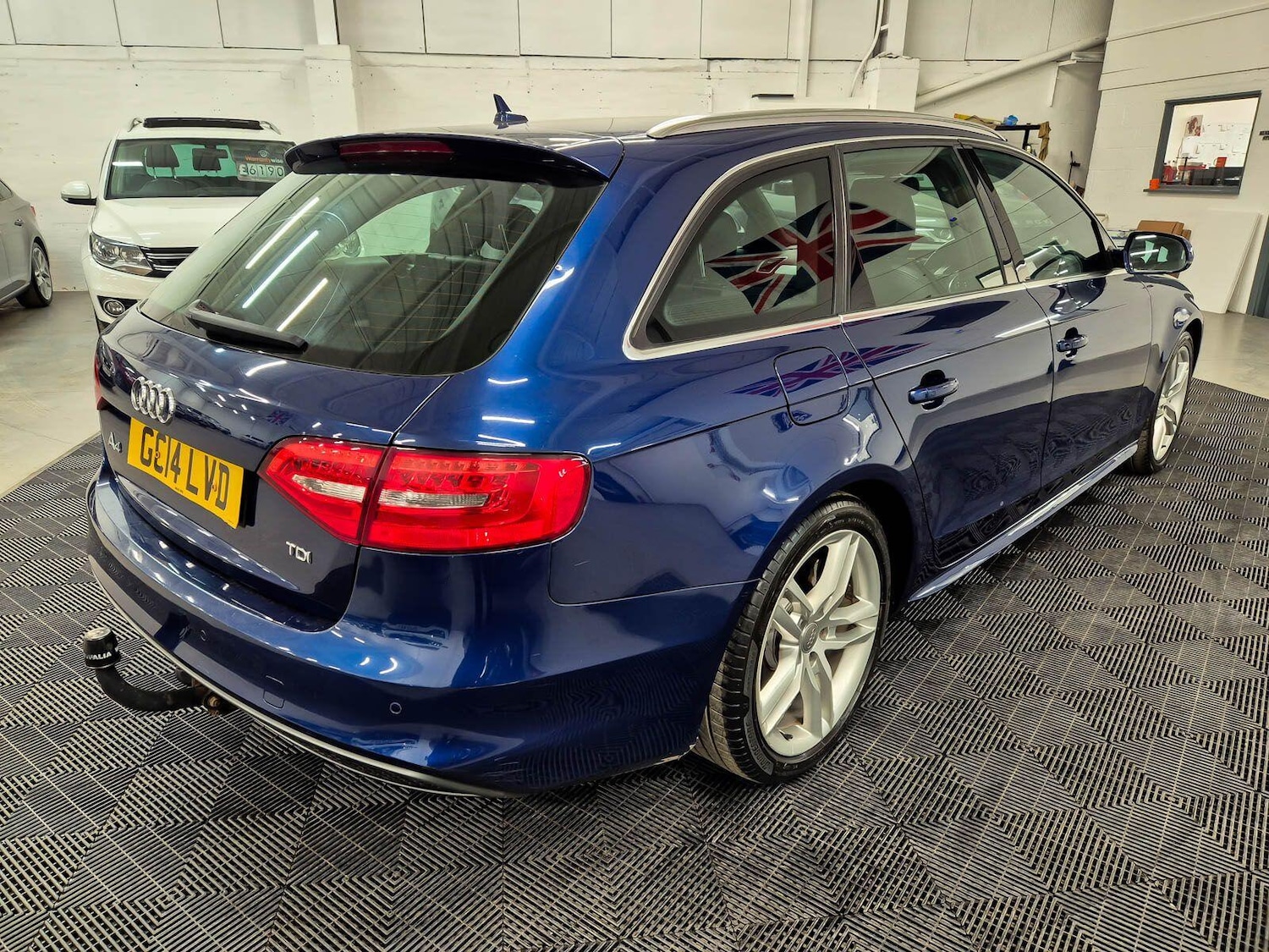 Used Audi A4 2014 for sale - 77425553: Photo 6