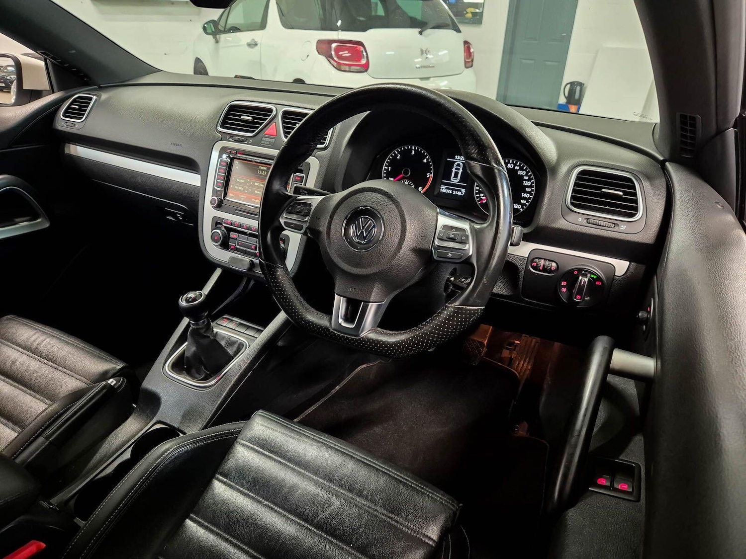 Used Volkswagen Scirocco 2010 for sale - 77015329: Photo 29