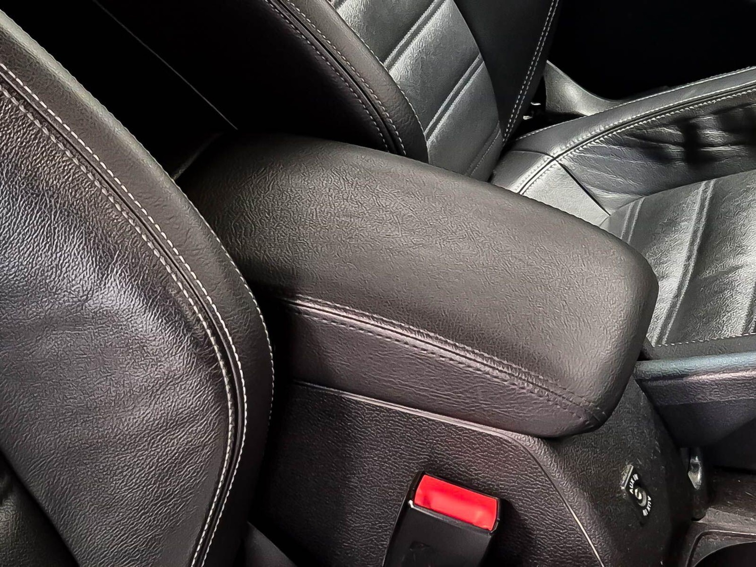 Used Volkswagen Scirocco 2010 for sale - 77015329: Photo 36