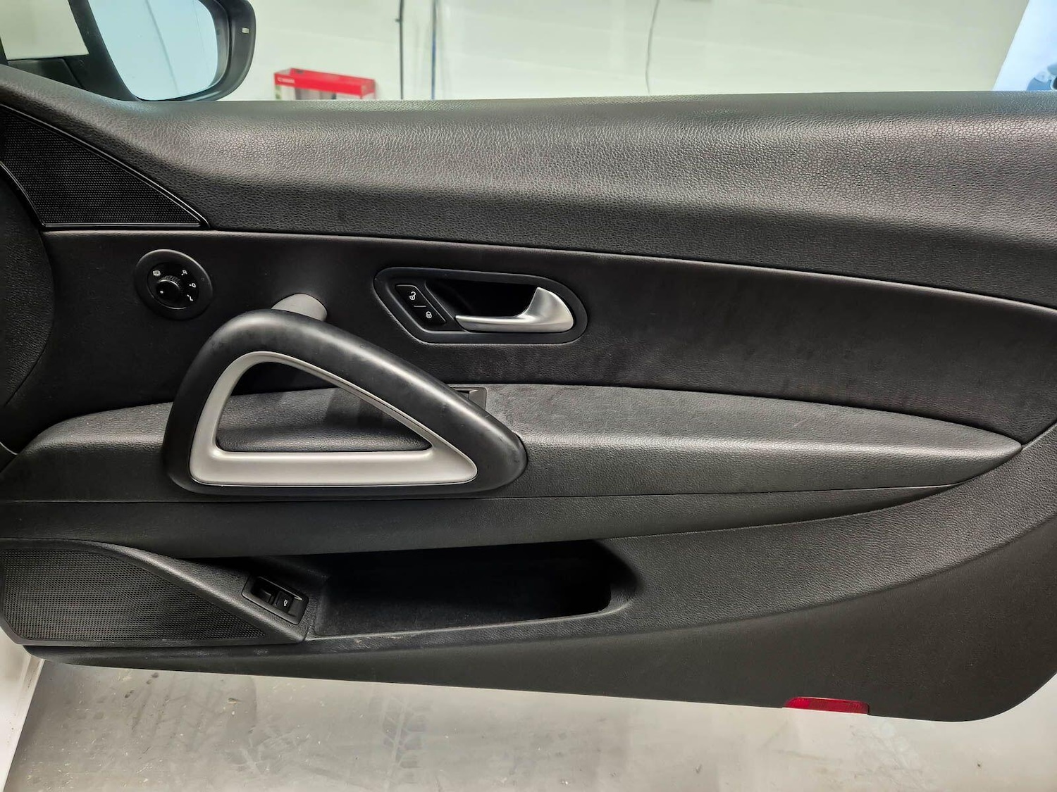 Used Volkswagen Scirocco 2010 for sale - 77015329: Photo 38