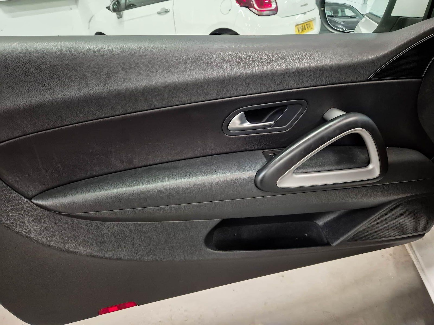 Used Volkswagen Scirocco 2010 for sale - 77015329: Photo 45