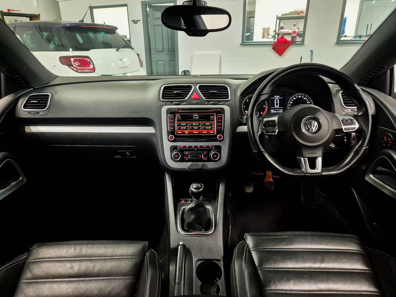 Used Volkswagen Scirocco 2010 for sale - 77015329: Photo 53