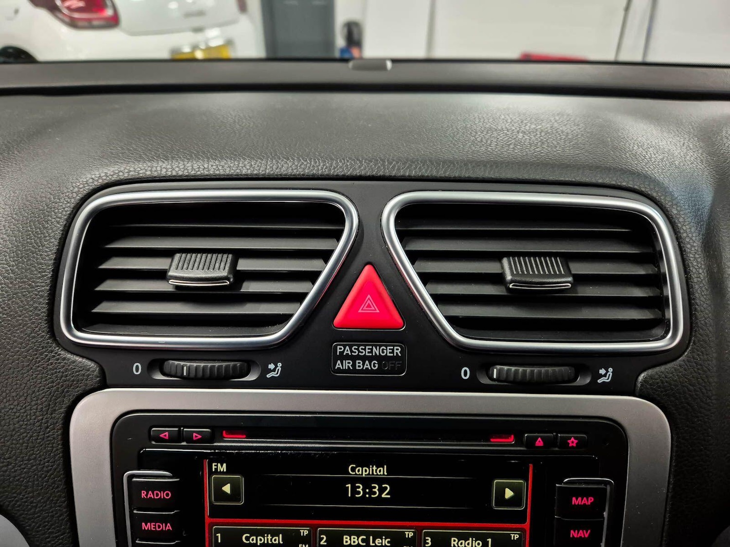 Used Volkswagen Scirocco 2010 for sale - 77015329: Photo 55