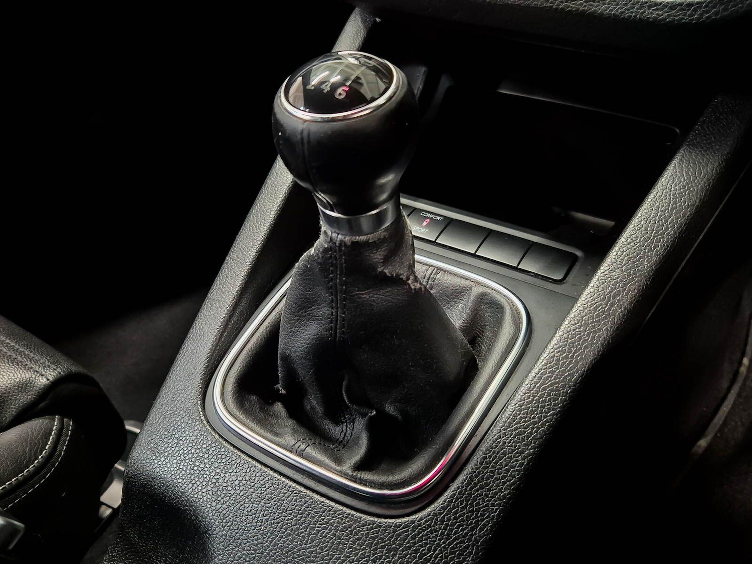 Used Volkswagen Scirocco 2010 for sale - 77015329: Photo 62