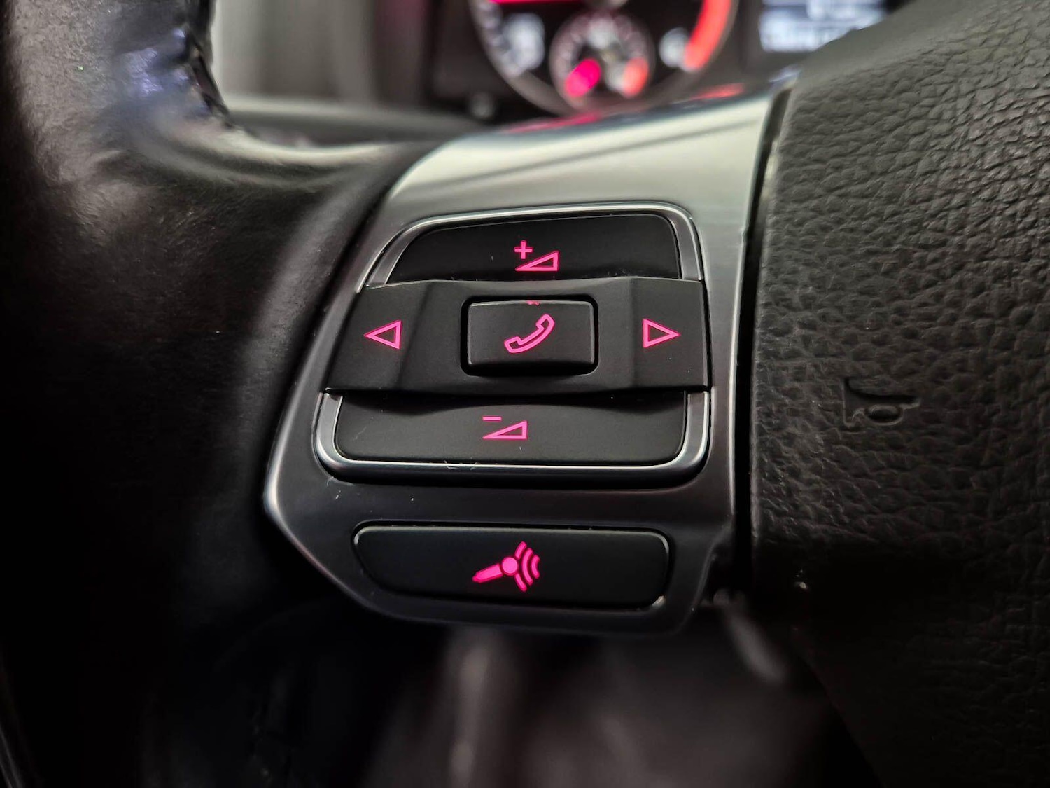 Used Volkswagen Scirocco 2010 for sale - 77015329: Photo 67