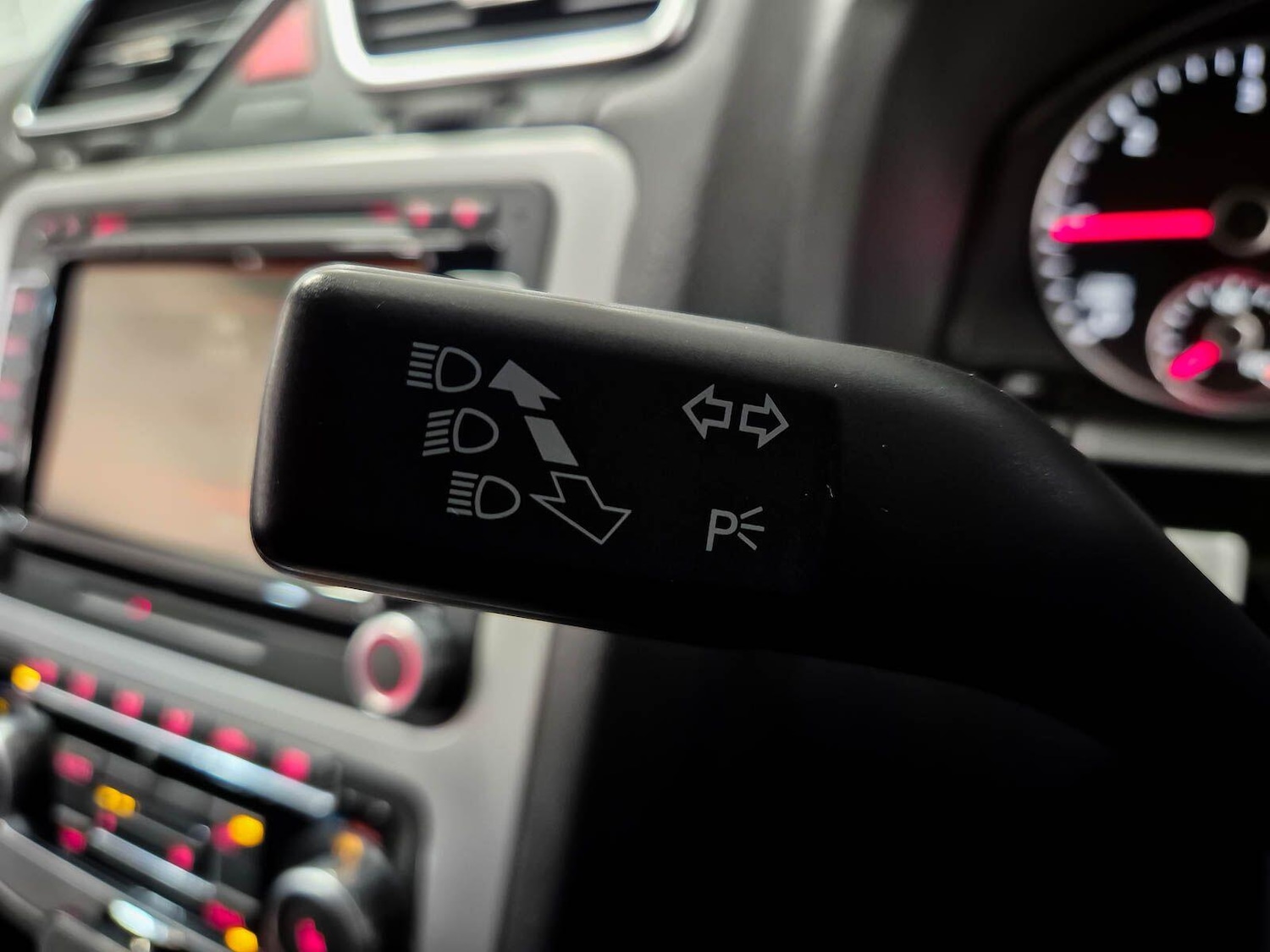 Used Volkswagen Scirocco 2010 for sale - 77015329: Photo 68