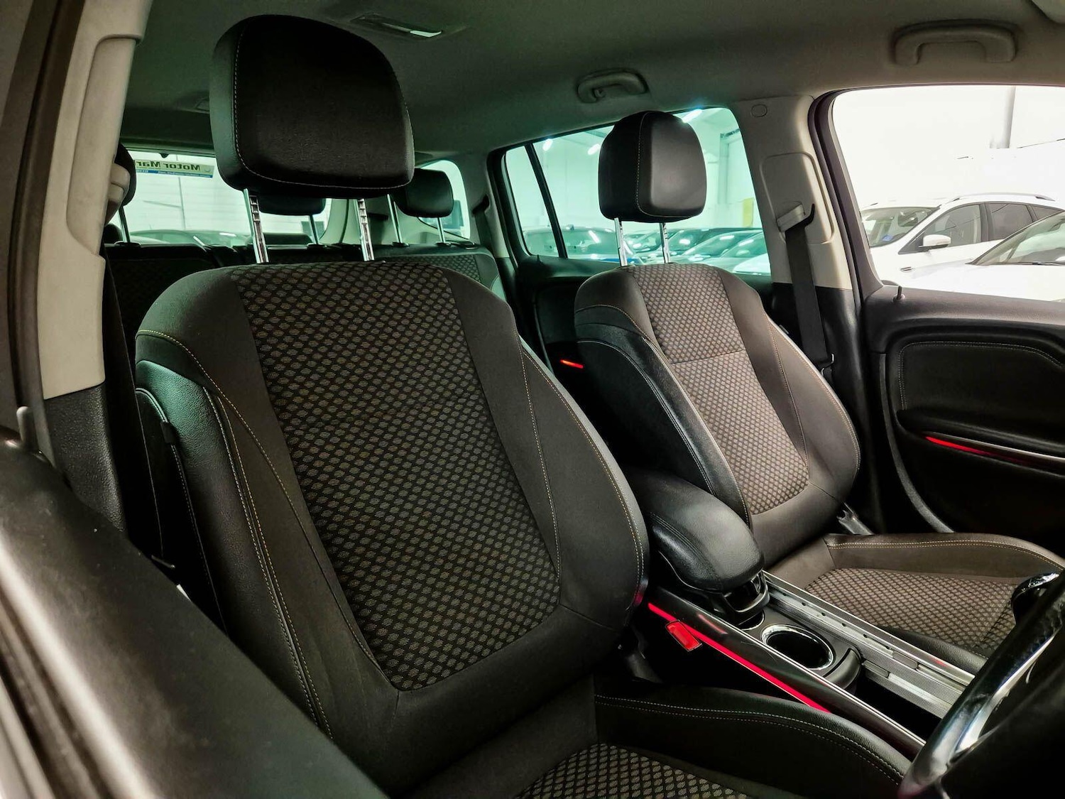 Used Vauxhall Zafira Tourer for sale - 77586898: Photo 3