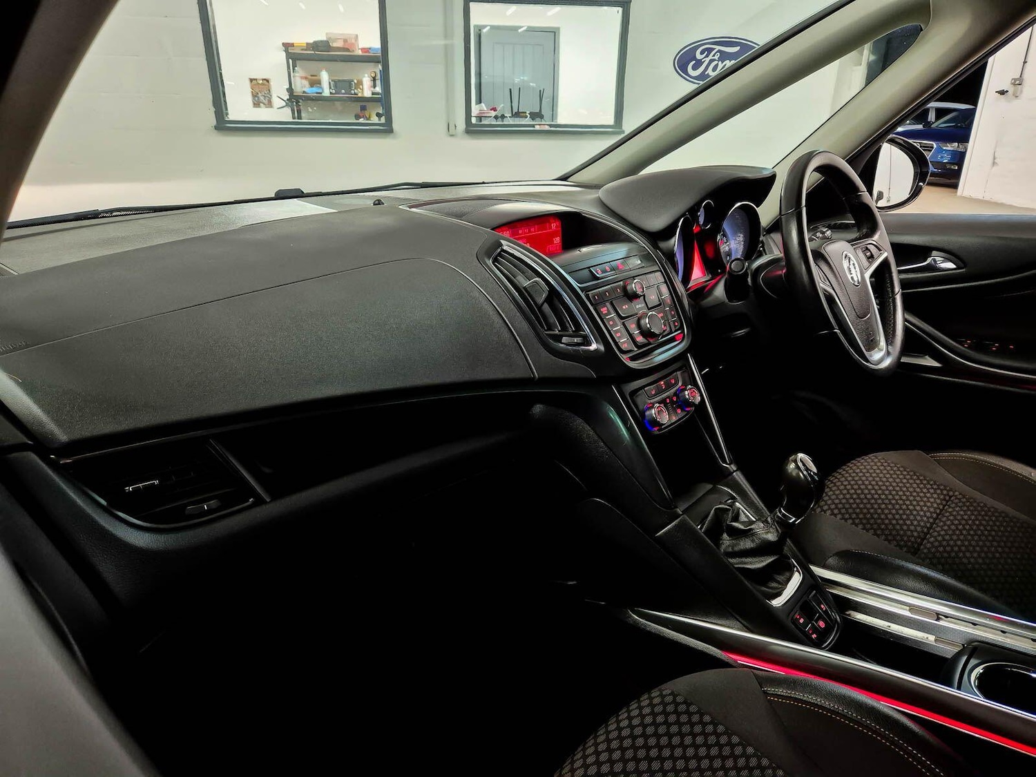 Used Vauxhall Zafira Tourer for sale - 77586898: Photo 59