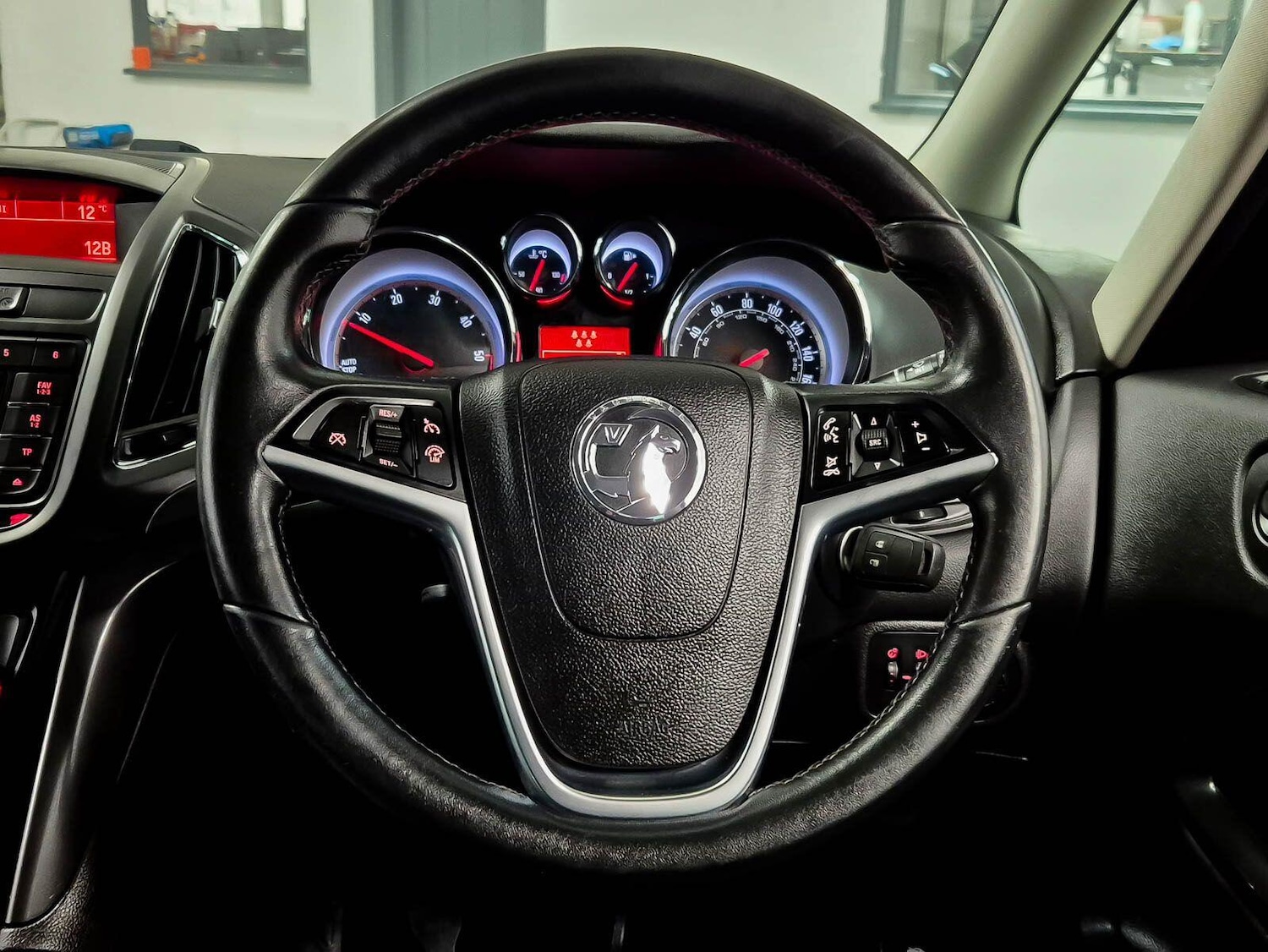 Used Vauxhall Zafira Tourer for sale - 77586898: Photo 74