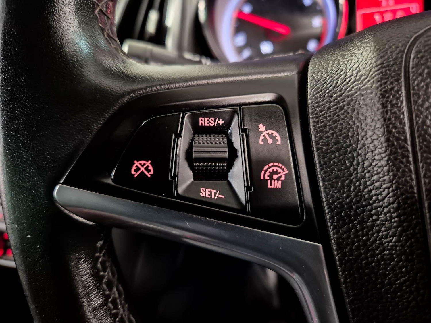 Used Vauxhall Zafira Tourer for sale - 77586898: Photo 75