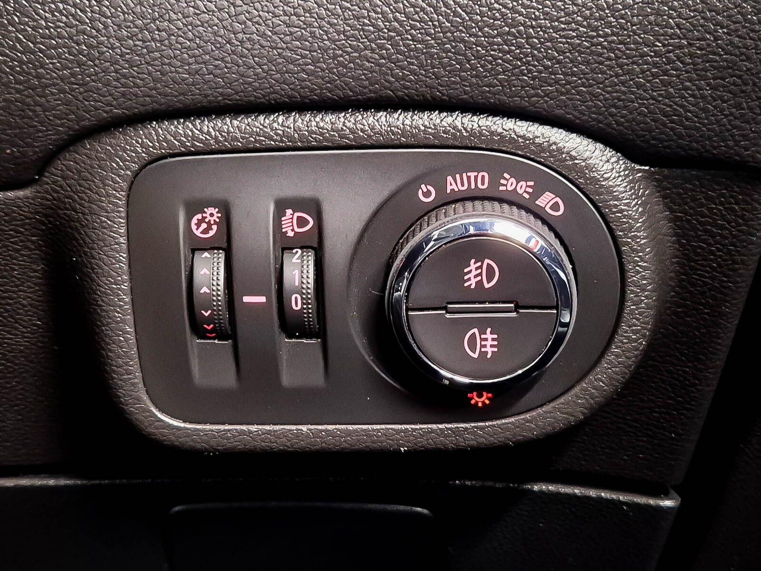 Used Vauxhall Zafira Tourer for sale - 77586898: Photo 80