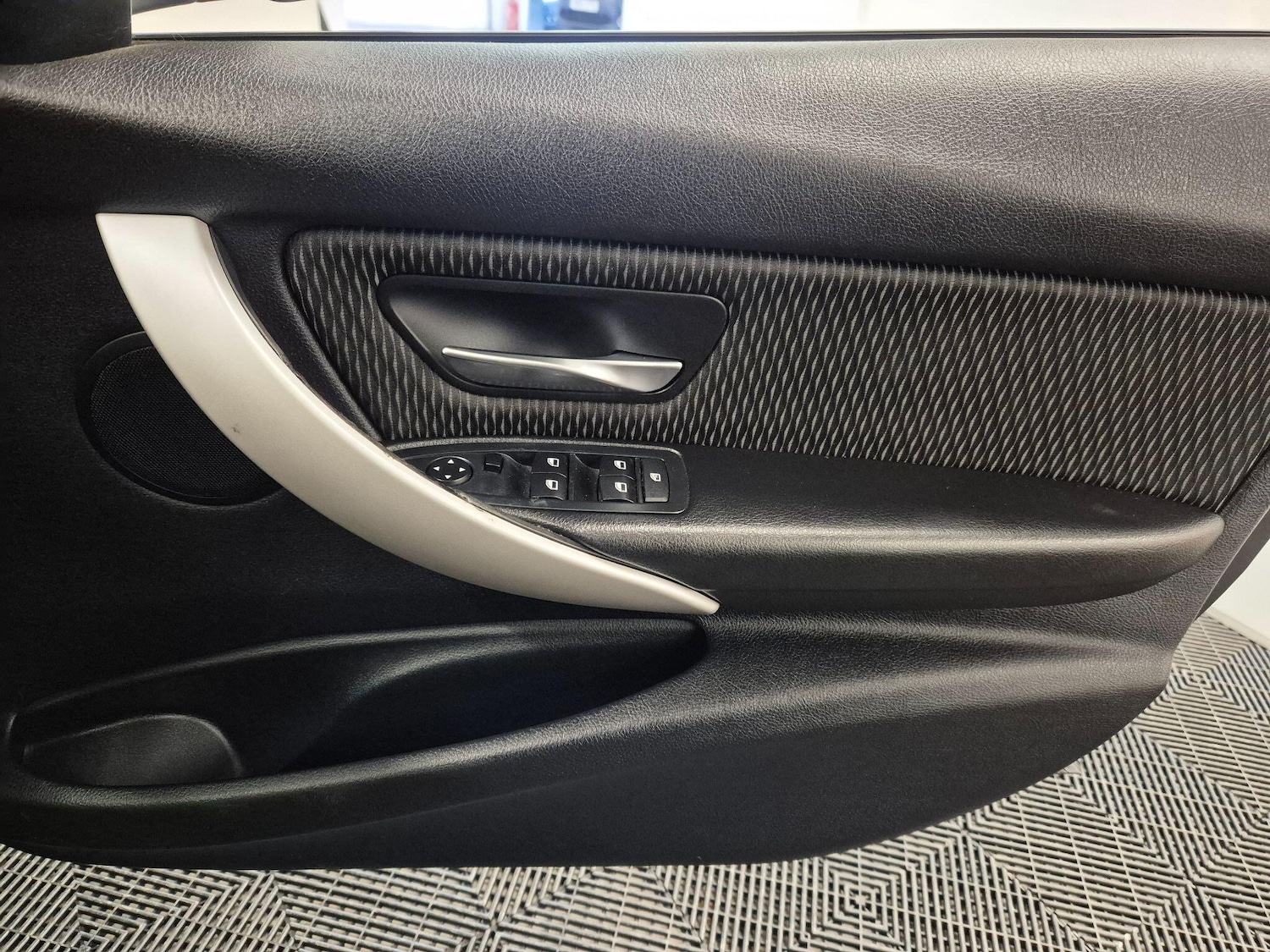 Used BMW 3 Series 2012 for sale - 76899635: Photo 33