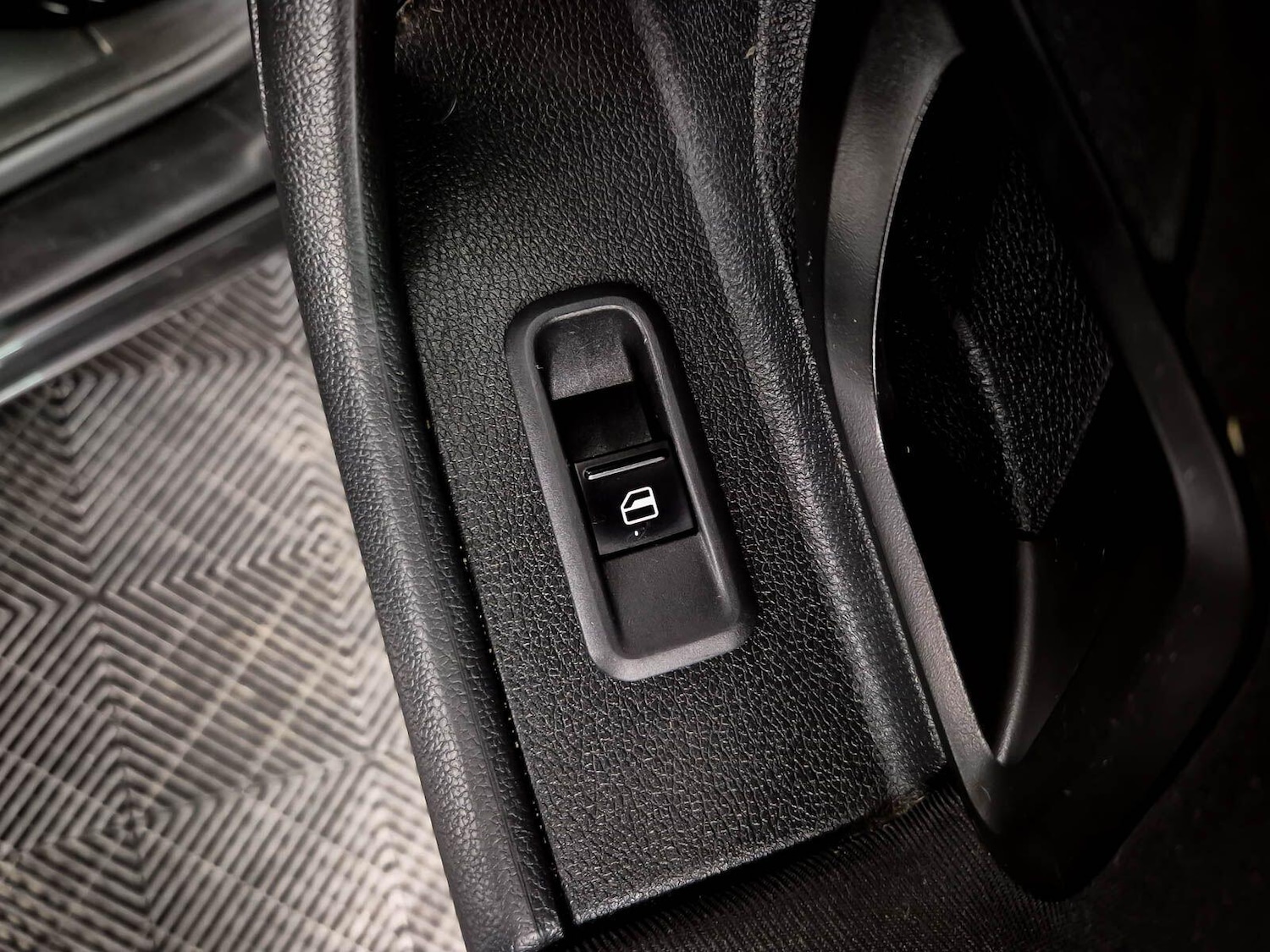 Used Skoda Fabia 2013 for sale - 77395798: Photo 46