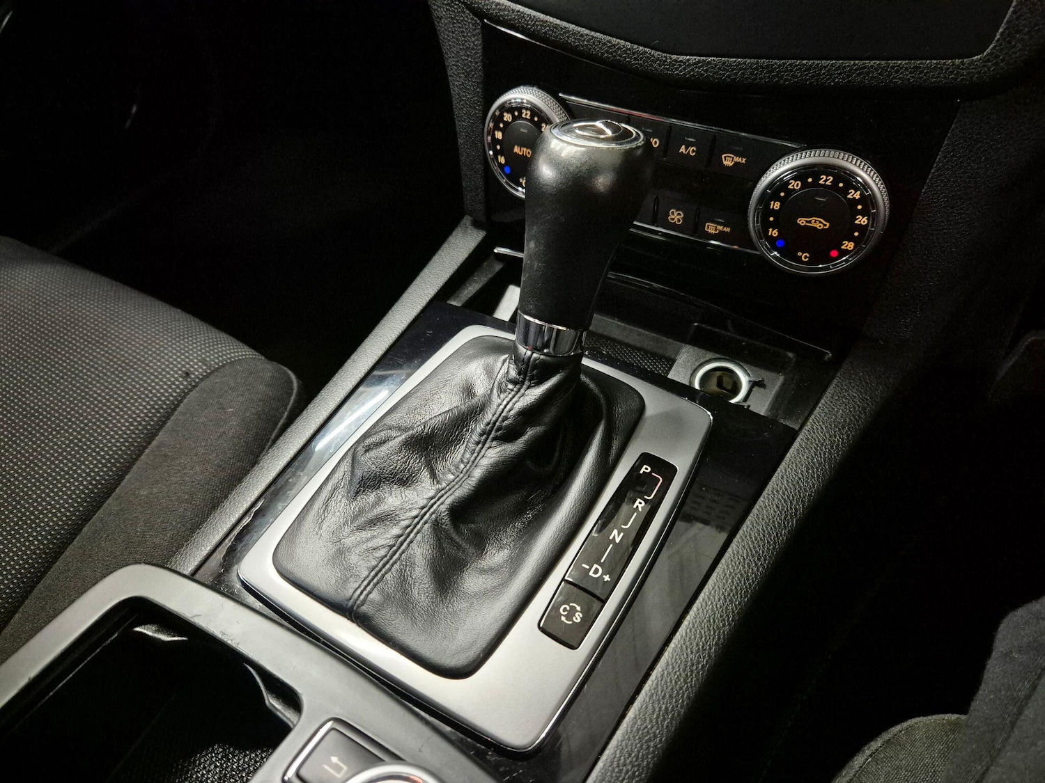 Used Mercedes-Benz C Class 2008 for sale - 77067107: Photo 14