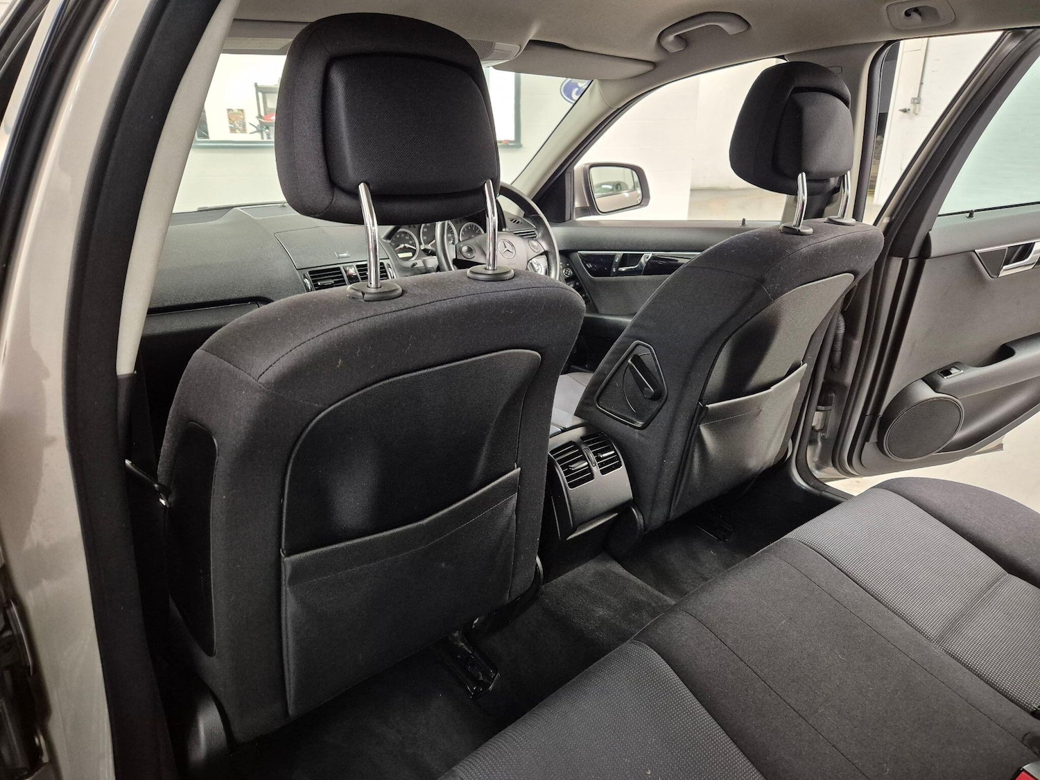 Used Mercedes-Benz C Class 2008 for sale - 77067107: Photo 72