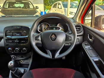 Used Renault Clio 2015 for sale - 75577704: Photo