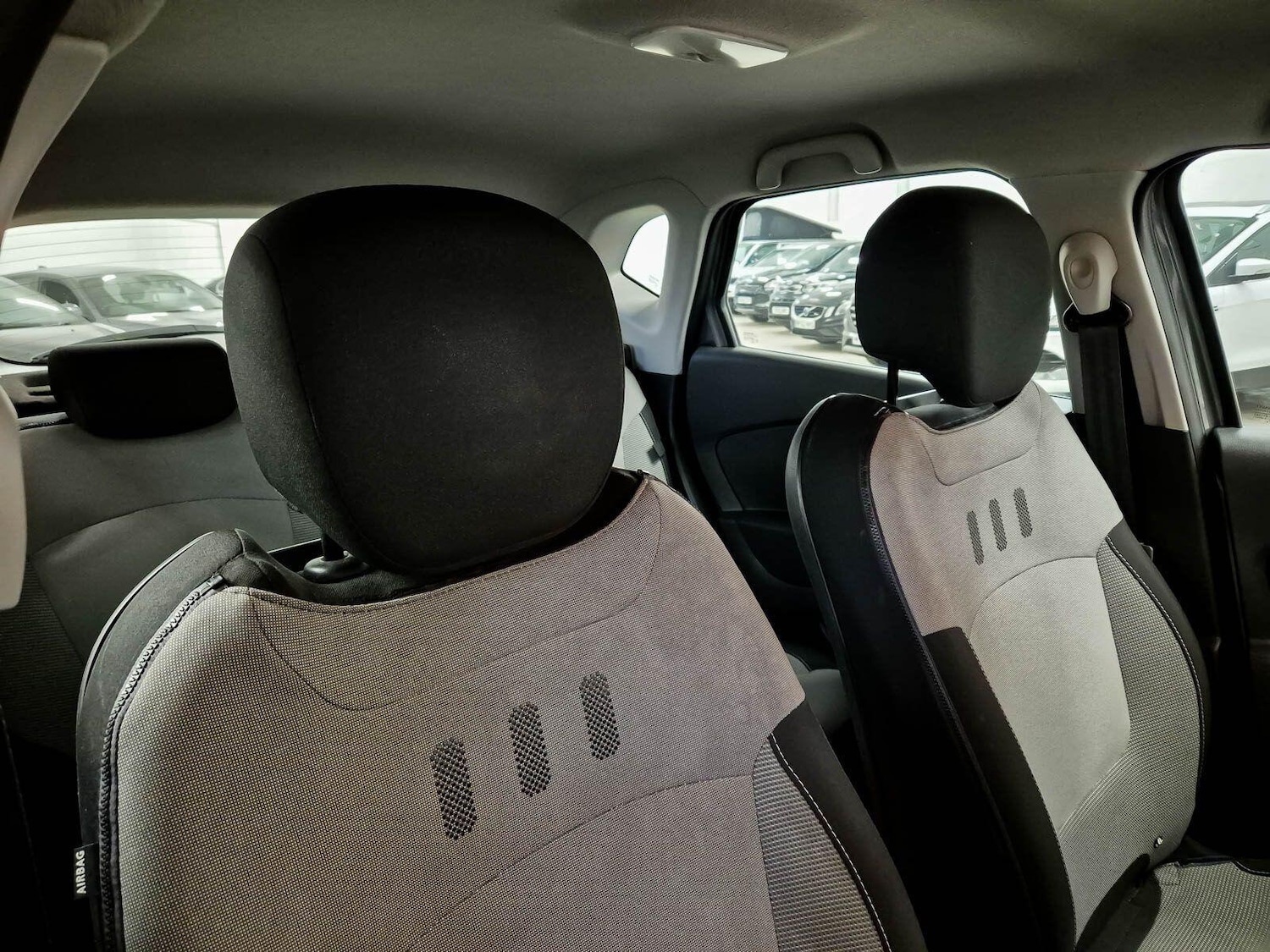 Used Renault Captur 2017 for sale - 77626062: Photo 39