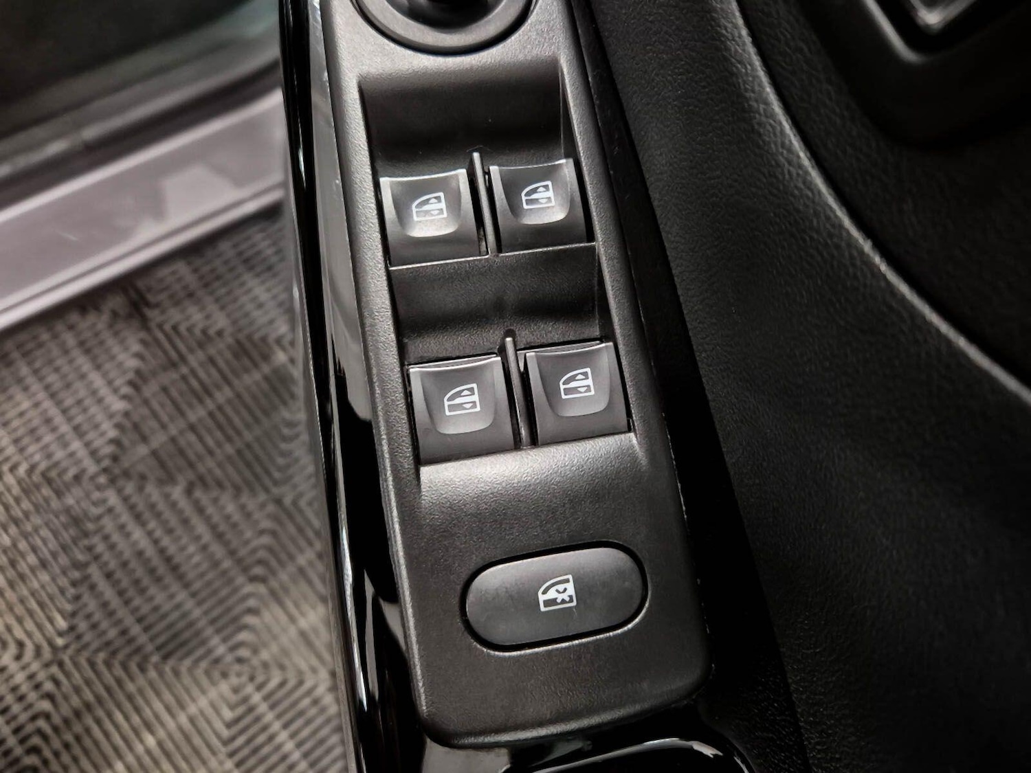 Used Renault Captur 2017 for sale - 77626062: Photo 45