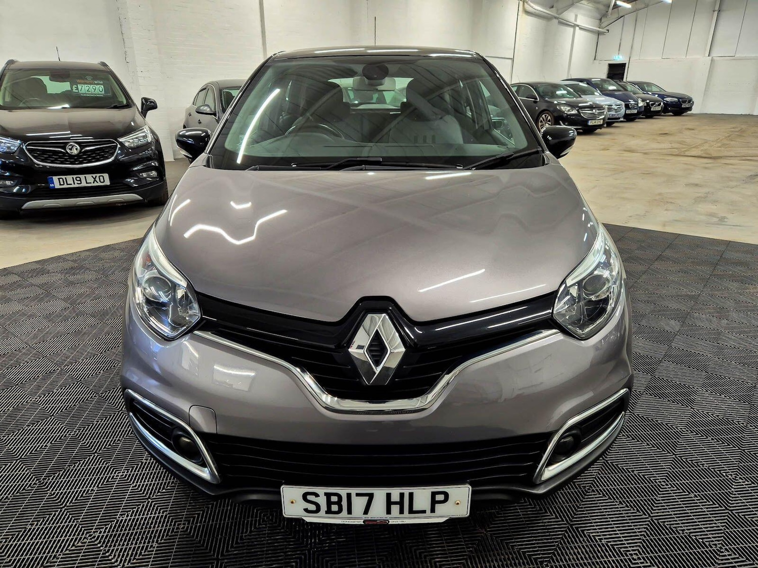 Used Renault Captur 2017 for sale - 77626062: Photo 5