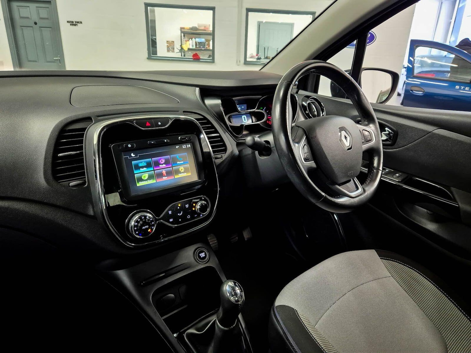 Used Renault Captur 2017 for sale - 77626062: Photo 66