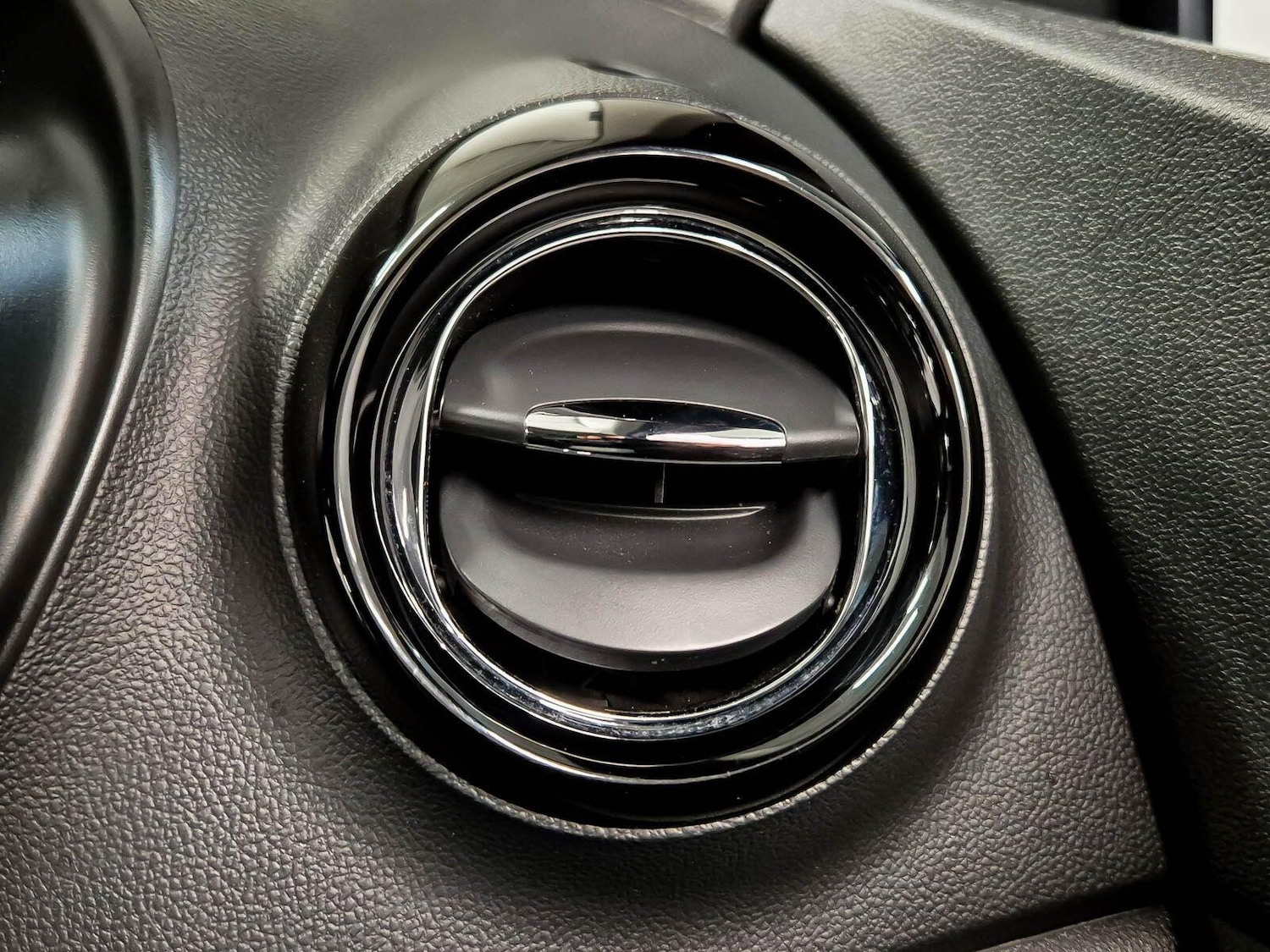 Used Renault Captur 2017 for sale - 77626062: Photo 94