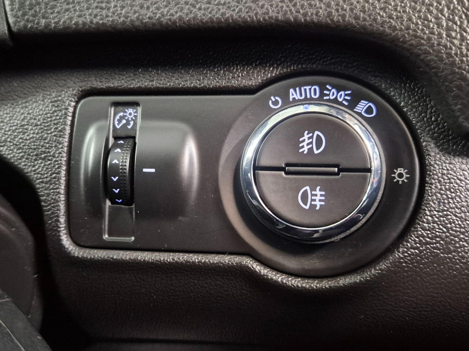 Used Vauxhall Insignia 2016 for sale - 76824775: Photo 71