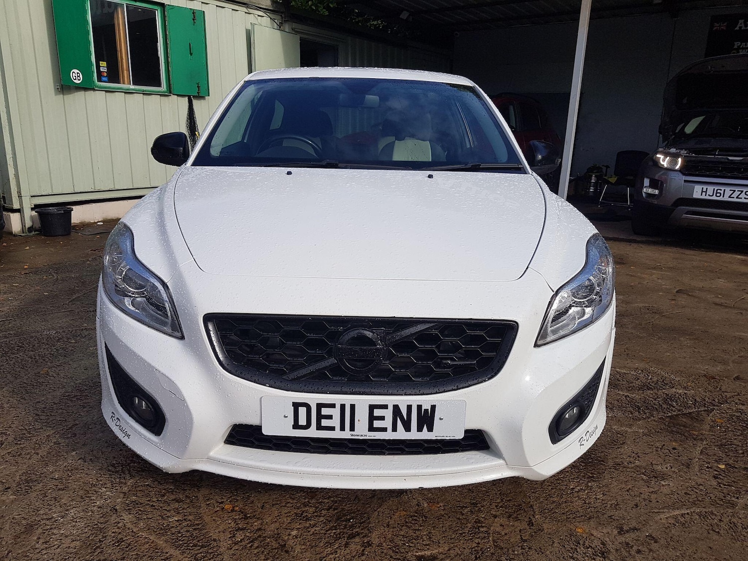 Used Volvo C30 2011 for sale - 76360940: Photo 2