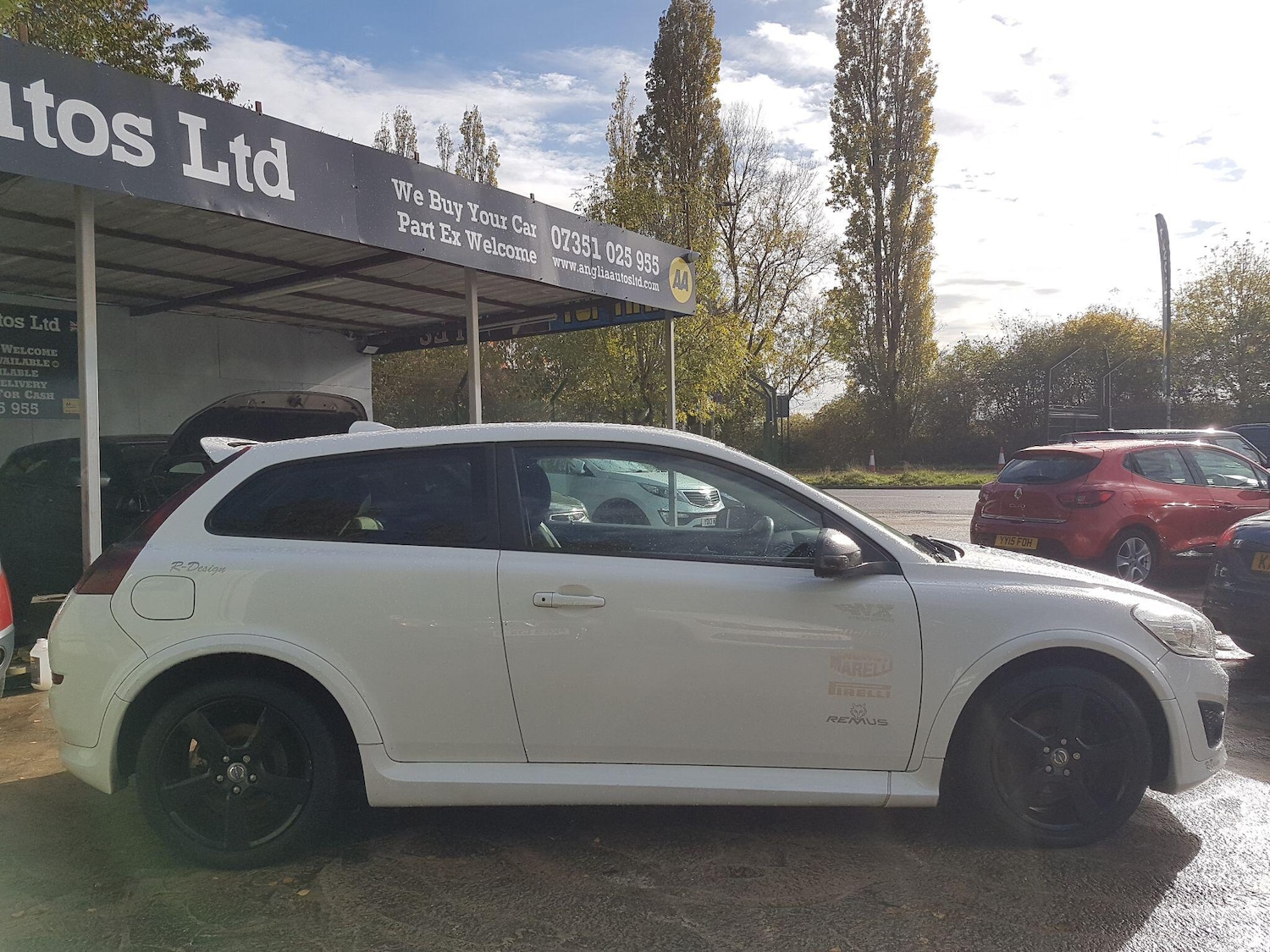 Used Volvo C30 2011 for sale - 76360940: Photo 9
