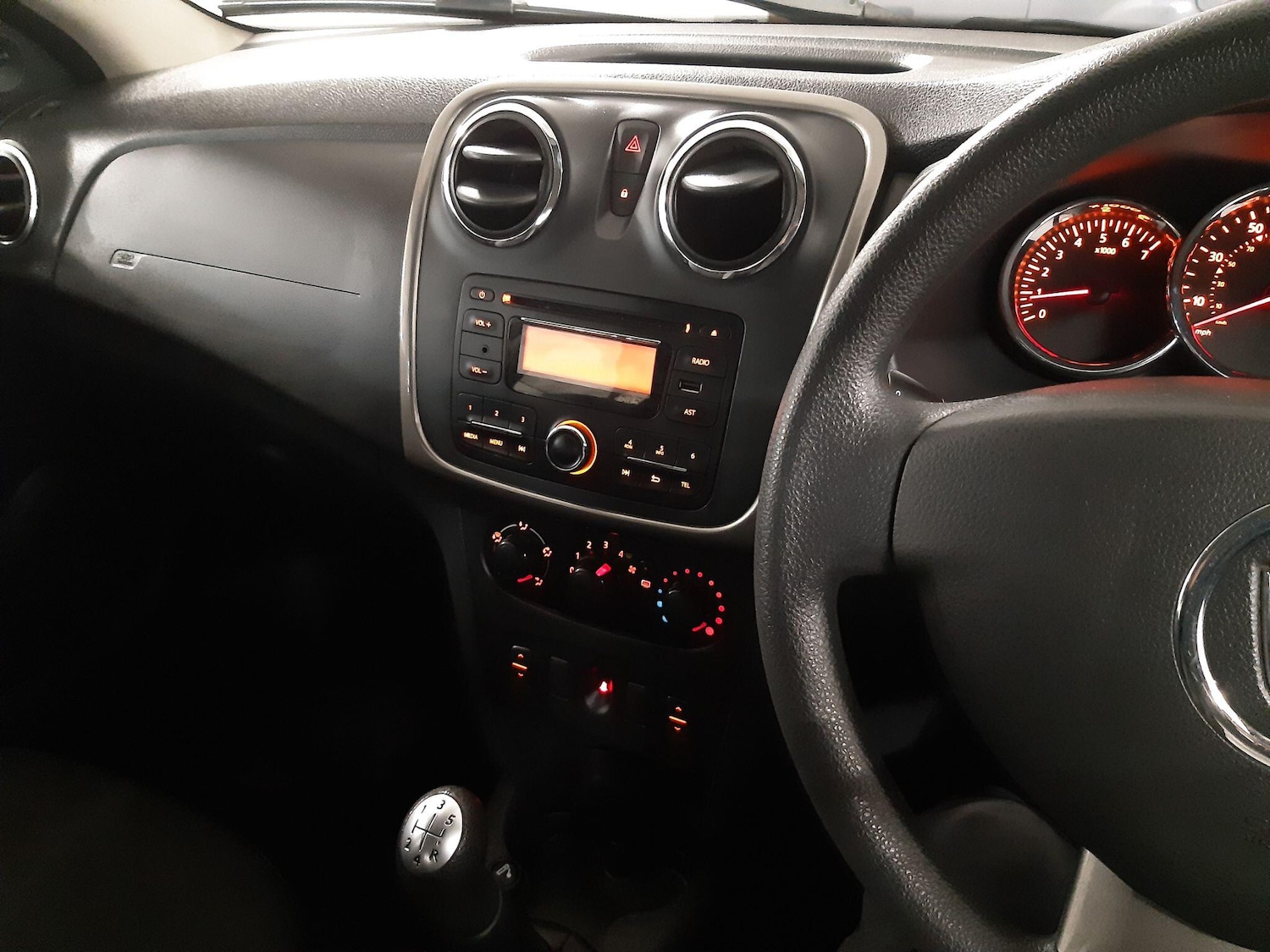 Used Dacia Sandero Stepway 2014 for sale - 76667403: Photo 10