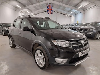 Used Dacia Sandero Stepway 2014 for sale - 76667403: Photo