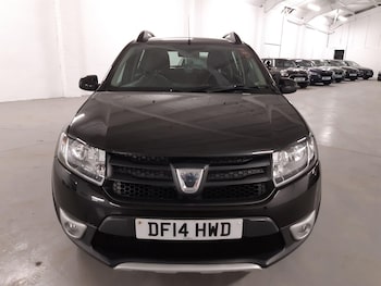 Used Dacia Sandero Stepway 2014 for sale - 76667403: Photo
